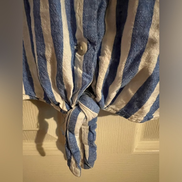 AVA VIV plus size top, size 2X, blue, white stripes, front tie knot - Picture 4 of 6